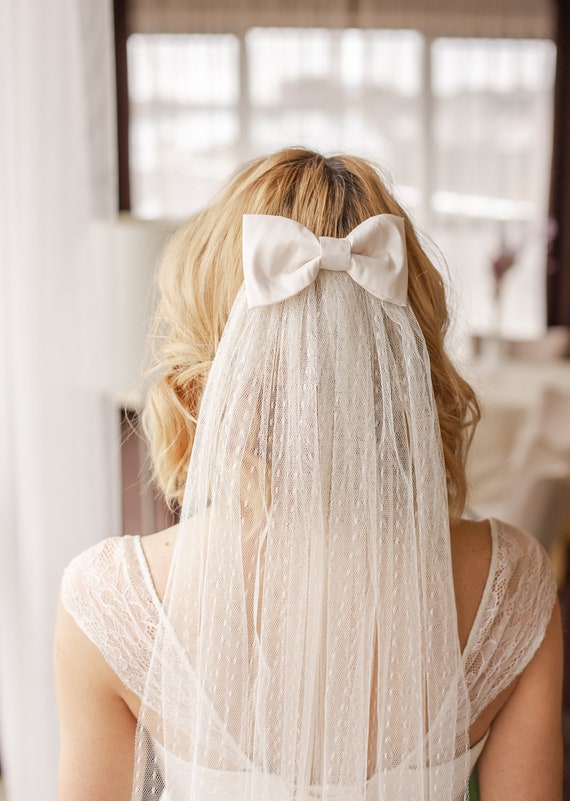 Satin Bow Veil, Satin Hair Bow, Bridal Veil, Wedding Veil, Boho Bride,  Short Veil, Luxury Veil, Veil, Modern Bride, Alternative Veil, Veil 