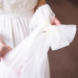 Ivory Tulle Bridal Hair Bow: Wedding Veil Alternative image 2