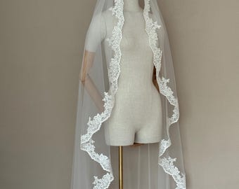 Ivory Mantilla Fingertip Wedding Veil, Rose Lace Bridal Veil, Romantic Lace Edge Veil for Bride