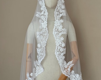 Bridal Mantilla Veil, Mantilla Lace Veil, White Lace Wedding Veil Fingertip, Rose Lace Veil, Veil, Bridal Lace Veil, Bridal Veil, White veil