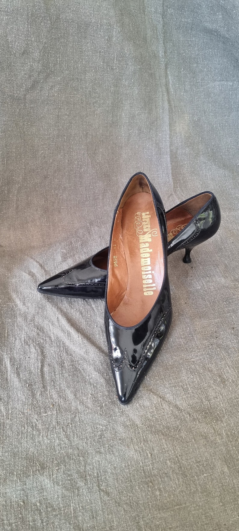 60s pumps UK 4.5 image 2