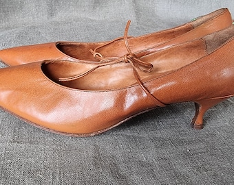 50s pumps UK 4.5, 5