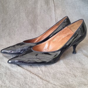 60s pumps UK 4.5 image 1