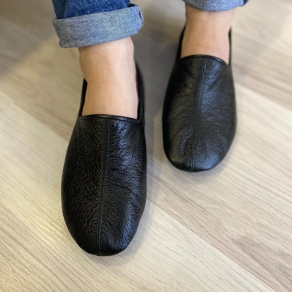 handmade black indoor shoes, leather slippers, natural leather house shoes, unisex indoor slippers, foot warmer leather socks