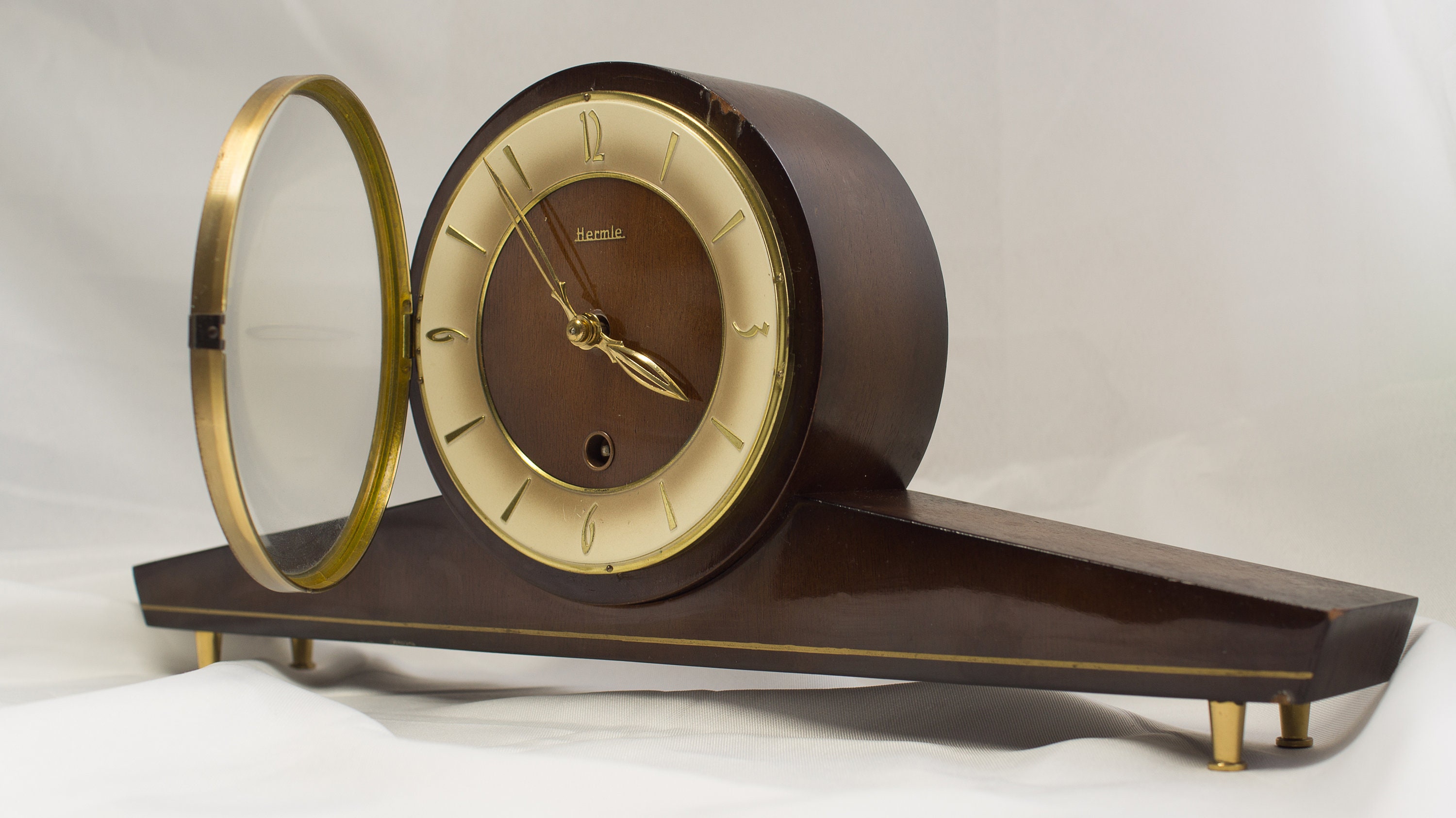 German Windup Mantle Table Clock Vintage Wooden Buffet Cabinet