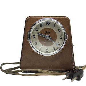 Mechanical Alarm clock Automatic radio timer with synchronous mechanism for alternating current
