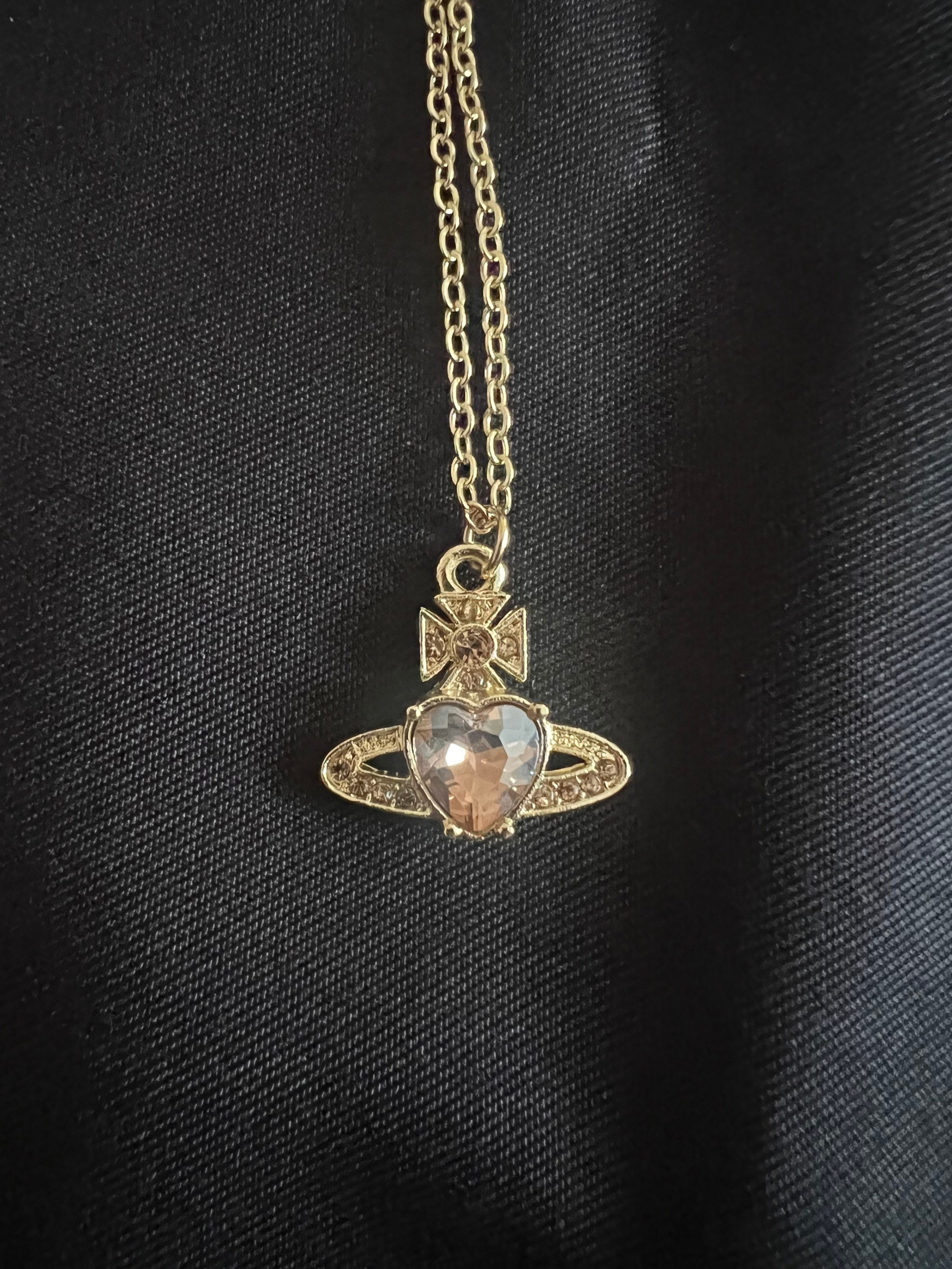 Vivienne Westwood Style Heart Saturn Necklace 