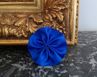 Royal Cockade Brooch, Royal blue. Made in France (Blue Royalist Rosette) - Roi Soleil - Paris