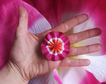 Broche lésbico LGBTQ+ "Hecho en Francia" (Broche rosa y naranja, Marcha del Orgullo, Orgullo Lésbico, LGBT, LGBTQIA+)