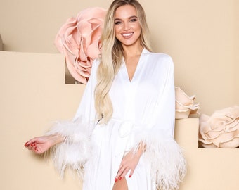 Wedding robes White bridal robe Long robe with feather Bride robe Wedding dressing gown Shower party robe Bridal robe long