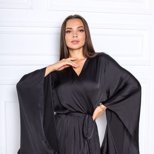 Silk kimono Black silk kimono Silk satin kimono Plus size silk robe kimono Silk black robe Long silk robe Long bridal robe Bridesmaid robe