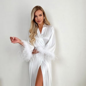 Bride robe / Bride robe for wedding day / Sheer bride robe / Bridal shower robe / Ostrich Feather robe / Wedding robe / Sheer feather robe