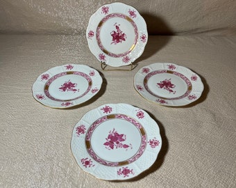 Herend Chinese Bouquet 514 AP Raspberry Pink Hand Painted Hungary - Set of 4 - Beautiful Vintage Plates