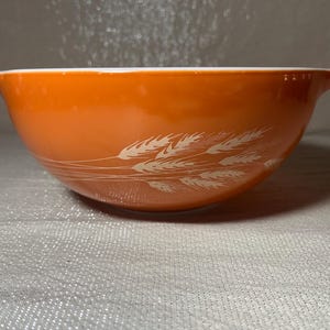 Pyrex Autumn Harvest- Wheatv- 443 Cinderella Bowl - Mid Century Modern