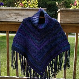 Crochet Poncho with Matching Newsboy Hat, Crochet Boho Poncho, Warm Poncho, Winter Poncho, Handmade Poncho, Autumn Poncho, Classic Gift,