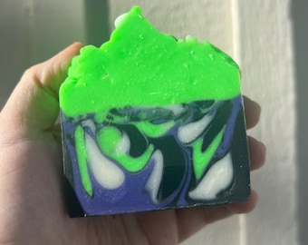 Beetlejuice Soap (Vegan, with Shea Butter, Glow in the Dark)