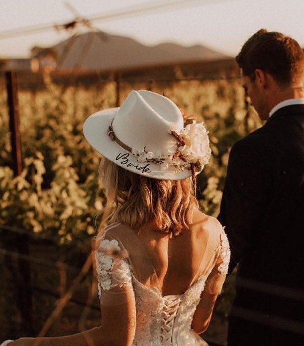 LUOEM Bride Hat Ostrich Hair Headdress Banquet Hat Elegant Wedding Photography Cap 