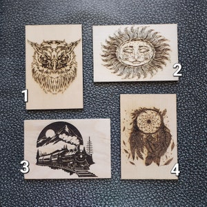 Cartes postales en bois