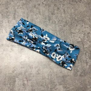 Blue Forget Me Not Floral Twist Headband