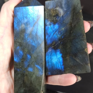 Brilliant Blue Flash Labradorite Obelisk