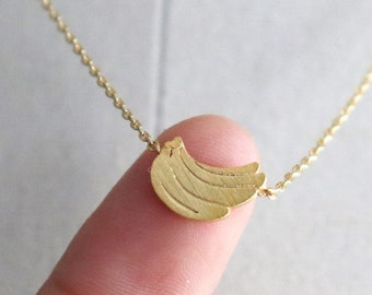 Simple Banana Bunch Fruit Necklace, Gold Brushed Texture, Bananas Y2K Retro Groovy, Dainty Minimalist Jewelry, bridesmaid Bestie Her Gift