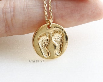 Tiny Toes of Love 18K Gold Dipped Baby Footprint Necklace, Maternity Nurse, Delicate Fine Detail, Minimalist Jewelry, Babyshower Gift