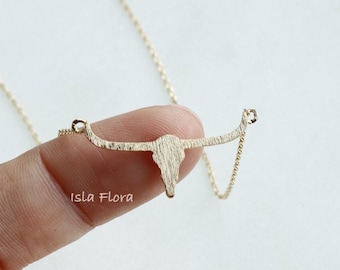 Simple Long Horn Bull Brushed Pendant Necklace, Western Charm Texas Long Horns, Dainty 18k Minimalist Layering Necklace Bridesmaid Game Gift