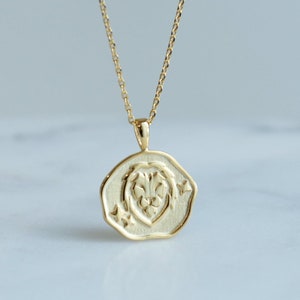 Naszyjnik z wytłoczonymi nierównymi monetami w kształcie lwa zodiaku, delikatny, platerowany 18-karatowym złotem, minimalistyczna biżuteria, prezent dla druhny