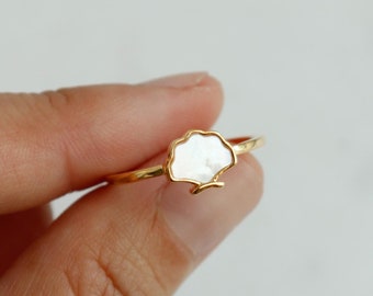 White Shell Placed in Small Shell Shape Ring, Luminescent Mother of Pearl Shell, Coastal Gold, Dainty Adjustable, Minimalist Her Gift