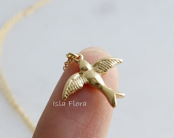 Dainty Simple Dove Pendant Necklace, Faith Aesthetic, Mini Swallow, Gold Bird Jewelry, Bridesmaid, Nature God Daughter, Her Gift