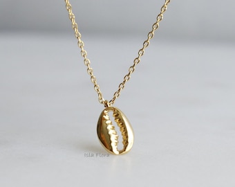 Dainty Cowrie Seashell Necklace, Gold Plated, Silver Realistic, Beach, Sea Lover's Shell Charm, Minimalist Jewelry, bestie, bridesmaid Gift