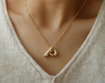 Large Chunky Letter P Necklace, Gold Plated Satellite chain, Bubble Balloon Alphabet Pendant, Personal Jewelry, Cute Bridesmaid Bestie Gift