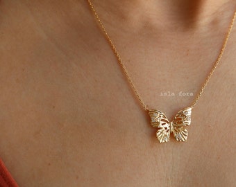 Beautiful Textured Butterfly Necklace, Realistic Aesthetic, Simple, Gold Minimal Dainty Jewelry, bridesmaid, Delicate, Layering Her Gift