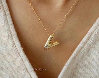 Large Chunky Letter V Necklace, Gold Plated Satellite chain, Bubble Balloon Alphabet Pendant, Personal Jewelry, Cute Bridesmaid Bestie Gift