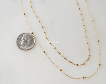 Set di collane semplici e delicate con iniziale a strati, collane per donna, collana con disco iniziale in oro, collana con lettera a doppio strato - Italia