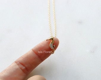 Small Seahorse Pendant Necklace, Tiny Sea horse, Dainty Coastal Minimalist, Best Friend, Boho Jewelry, Ocean Beach, Bridesmaid Her Gift