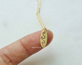 Dainty Wave Engrave Surf Pendant Necklace, Hawaiian Serene Statement Piece, Timeless Delicate Minimalist Jewelry, Surfer bridesmaid Gift