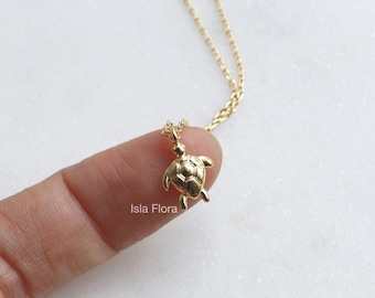 Dainty Sea Turtle Charm Necklace, Gold Simple, Mini Realistic Turtle Minimalist Jewelry, Honu tortuga, Ocean Lover, Bridesmaid Prom Gift