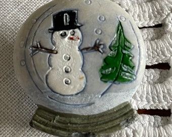 Schneemann in der Schneekugel Vintage Weihnachtsbutton