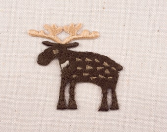 Elk Moose Iron on Patch Embroidery Decorative applique DIY Embroidered Badge Animal Emblem Japan For Bag Jacket Hara hirvi