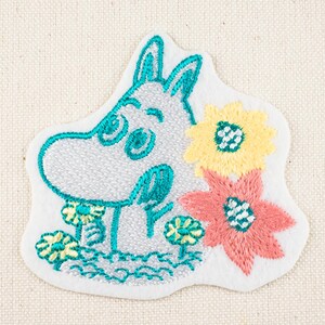 Moomin Karakter Ijzer op Patch Borduurwerk Decoratieve applique DIY Japan Geborduurde Cartoon Embleem Japan Voor kid kind Tas Jas: