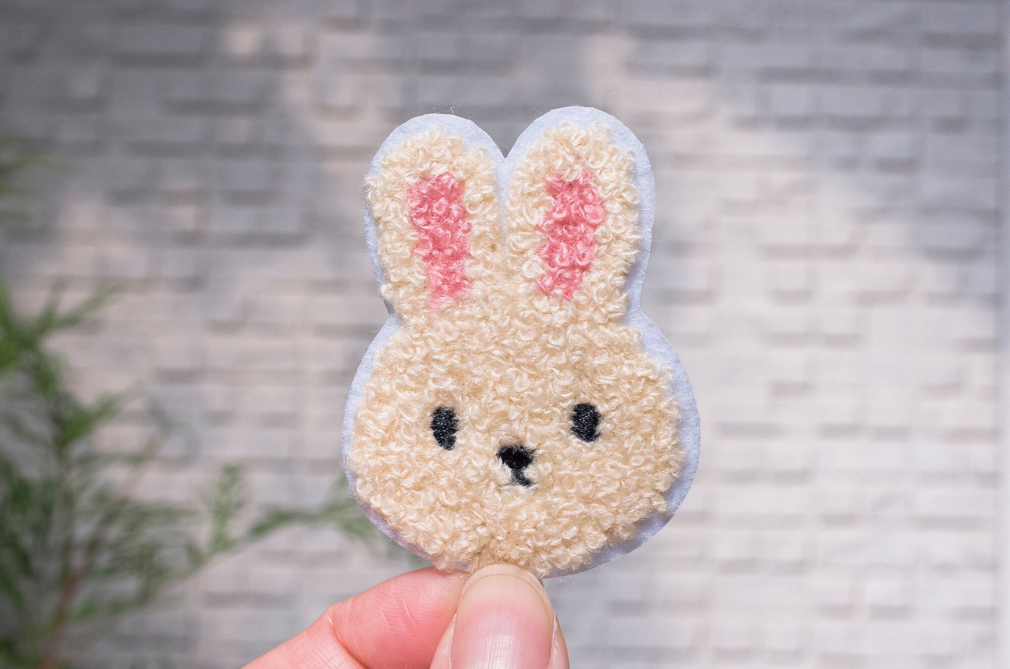 じゅんちゃんさま専用です。☆ウサギの刺繍が付いたWジップジャケット他3点 ふわふわうさぎのアイロン接着ワッペン：刺繍アップリケ、日本の動物