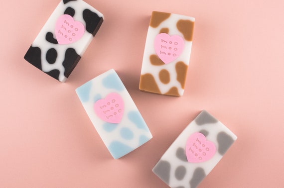 牛消しゴム 牛柄消しゴム 文房具 ゴム 日本 牛柄 動物 - Etsy 日本