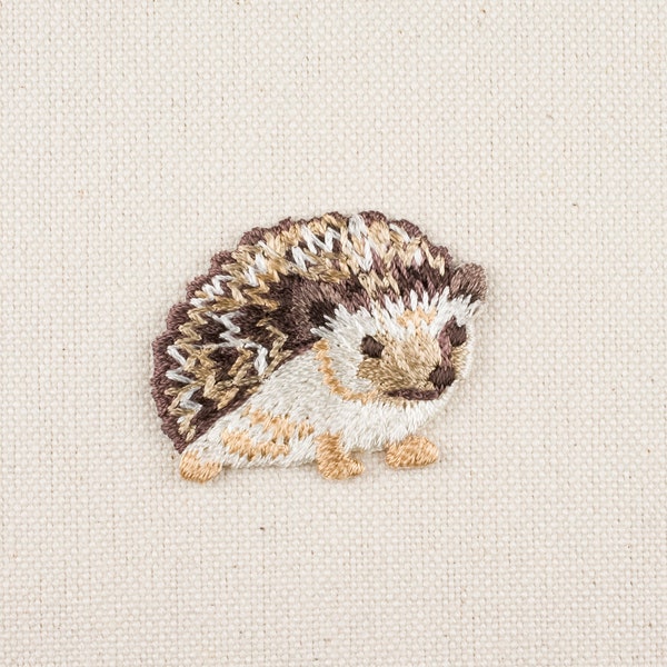 Small Hedgehog Iron on Patch Embroidery Decorative applique DIY Embroidered Badge Animal shoebird Emblem Japan For Bag Jacket