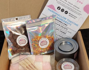 Marshmallow toasting kit