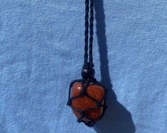 Macrame necklace sun with blue goldstone