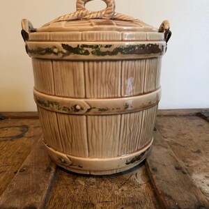 Vintage McCoy brown wooden barrel basket weave cookie jar