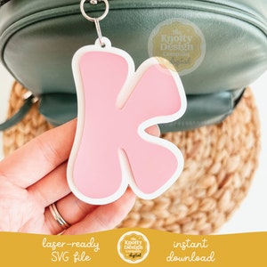 Retro Letter Mochila Etiqueta Archivo SVG láser, Etiqueta de mochila Groovy SVG, Regreso a la escuela SVG, Archivo láser de etiqueta de bolsa para niños, Uso comercial gratuito