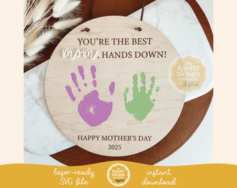 Letrero con huella de mano para el Día de la Madre SVG, Letrero con huella de mano de mamá Archivo láser, Archivo de letrero láser para el Día de la Madre, Letrero SVG para el Día de la Madre, Uso comercial gratuito