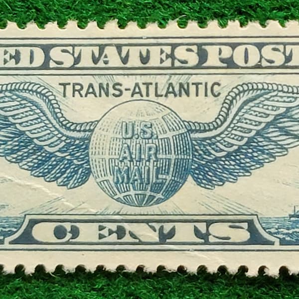 Vintage 1930s Winged Globe Airmail US Stamps